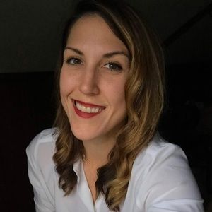 Meet your Posher, Melissa